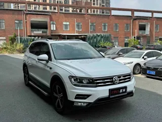 Volkswagen Tiguan 2020 купить из Китая, цена 1 756 000 ₽ — Suifenhe Auto