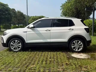 Volkswagen T-Cross 2021 купить из Китая, цена 1 434 000 ₽ — Suifenhe Auto