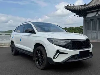 Jetta VS7 2023 купить из Китая, цена 1 757 000 ₽ — Suifenhe Auto