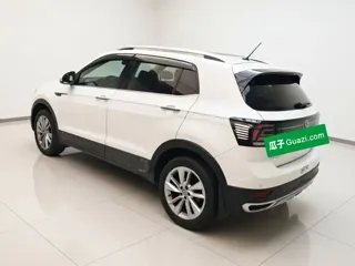 Volkswagen T-Cross 2020 купить из Китая, цена 1 461 000 ₽ — Suifenhe Auto