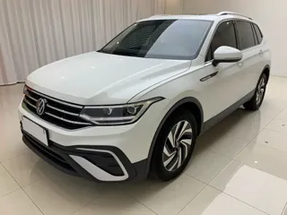 Volkswagen Tiguan 2023 купить из Китая, цена 2 478 000 ₽ — Suifenhe Auto