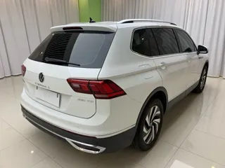 Volkswagen Tiguan 2023 купить из Китая, цена 2 478 000 ₽ — Suifenhe Auto