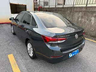 Buick Excelle GT 2021 купить из Китая, цена 1 300 000 ₽ — Suifenhe Auto