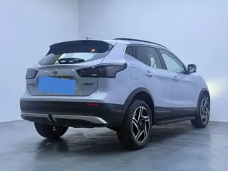 Nissan Qashqai 2024 купить из Китая, цена 2 120 000 ₽ — Suifenhe Auto