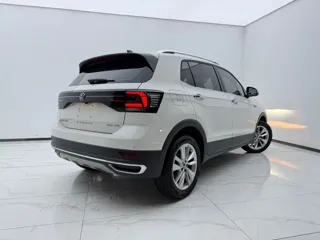Volkswagen T-Cross 2022 купить из Китая, цена 1 784 000 ₽ — Suifenhe Auto