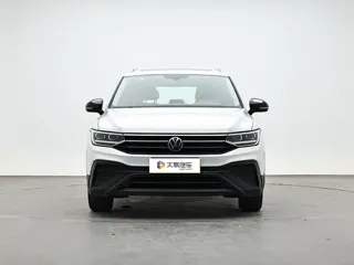 Volkswagen Tiguan 2024 купить из Китая, цена 2 943 000 ₽ — Suifenhe Auto
