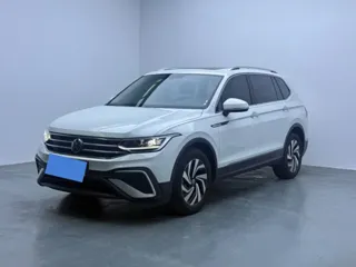 Volkswagen Tiguan 2024 купить из Китая, цена 3 365 000 ₽ — Suifenhe Auto