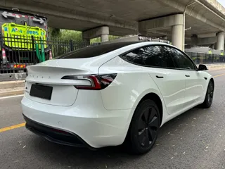 Tesla Model 3 2025 купить из Китая, цена 4 790 000 ₽ — Suifenhe Auto