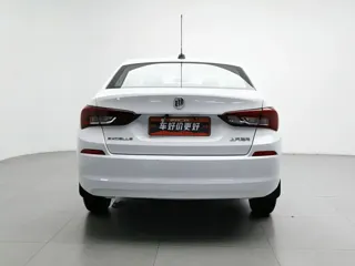 Buick Excelle 2023 купить из Китая, цена 930 000 ₽ — Suifenhe Auto