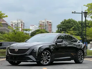Cadillac CT5 2025