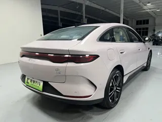 BYD Qin 2025 купить из Китая, цена 3 216 000 ₽ — Suifenhe Auto