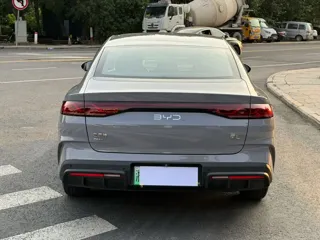 BYD Qin 2026 купить из Китая, цена 2 870 000 ₽ — Suifenhe Auto