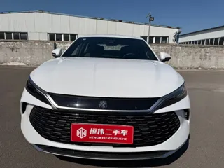 BYD Qin 2025 купить из Китая, цена 2 896 000 ₽ — Suifenhe Auto
