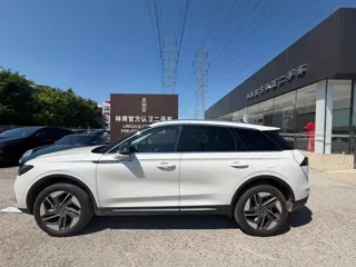 Lincoln Corsair 2026 купить из Китая, цена 5 013 000 ₽ — Suifenhe Auto
