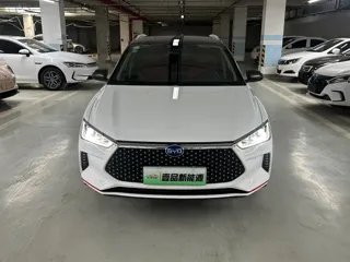 BYD e2 2019 купить из Китая, цена 1 063 000 ₽ — Suifenhe Auto