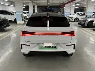 BYD e2 2019 купить из Китая, цена 1 063 000 ₽ — Suifenhe Auto