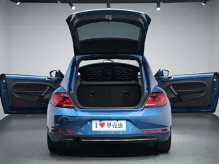 Volkswagen Beetle 2018 купить из Китая, цена 1 795 000 ₽ — Suifenhe Auto