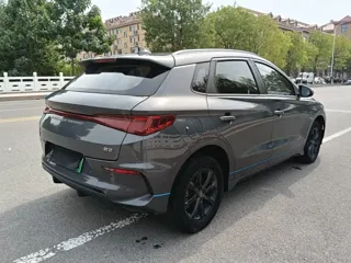 BYD e2 2020 купить из Китая, цена 937 000 ₽ — Suifenhe Auto