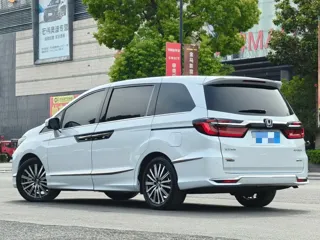 Honda Elysion 2024 купить из Китая, цена 5 213 000 ₽ — Suifenhe Auto
