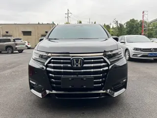 Honda Elysion 2024 купить из Китая, цена 4 846 000 ₽ — Suifenhe Auto