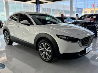 Mazda CX-30 2023 купить из Китая, цена 2 236 000 ₽ — Suifenhe Auto