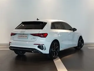Audi A3 2024 купить из Китая, цена 2 333 000 ₽ — Suifenhe Auto
