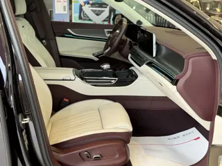 Hongqi H9 2025 купить из Китая, цена 4 916 000 ₽ — Suifenhe Auto