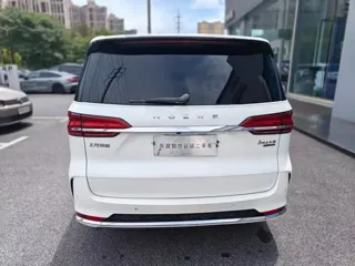 Roewe iMAX8 2024 купить из Китая, цена 2 860 000 ₽ — Suifenhe Auto