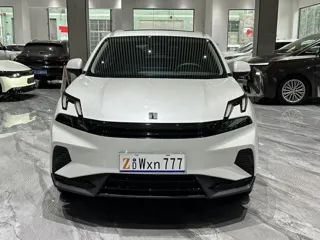 Lynk & Co 06 EM-P 2024 купить из Китая, цена 2 831 000 ₽ — Suifenhe Auto
