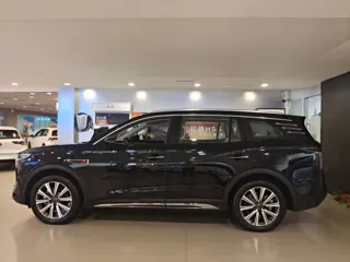 Hongqi HS7 2025 купить из Китая, цена 4 710 000 ₽ — Suifenhe Auto