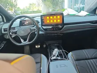 Volkswagen ID.4 X 2023 купить из Китая, цена 4 078 000 ₽ — Suifenhe Auto