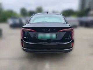 Hongqi E-QM5 2022 купить из Китая, цена 3 092 000 ₽ — Suifenhe Auto
