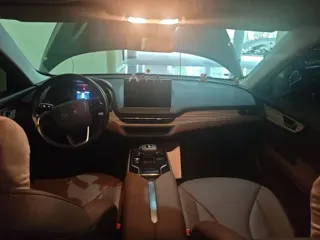 Hongqi E-QM5 2024 купить из Китая, цена 1 996 000 ₽ — Suifenhe Auto