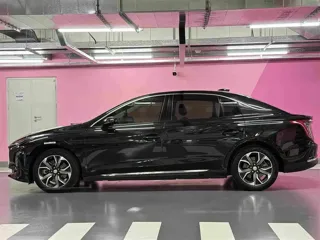 Hongqi E-QM5 2023 купить из Китая, цена 1 483 000 ₽ — Suifenhe Auto