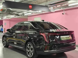 Hongqi E-QM5 2023 купить из Китая, цена 1 483 000 ₽ — Suifenhe Auto