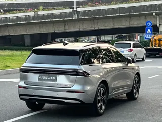 Lincoln Nautilus 2024 купить из Китая, цена 5 730 000 ₽ — Suifenhe Auto