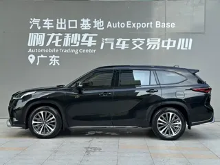 Toyota Crown Kluger 2024 купить из Китая, цена 6 981 000 ₽ — Suifenhe Auto