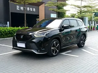Toyota Crown Kluger 2024