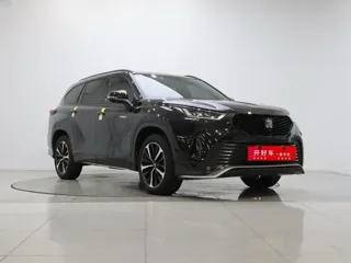 Toyota Crown Kluger 2024 купить из Китая, цена 6 886 000 ₽ — Suifenhe Auto