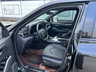 Toyota Crown Kluger 2024 купить из Китая, цена 6 387 000 ₽ — Suifenhe Auto