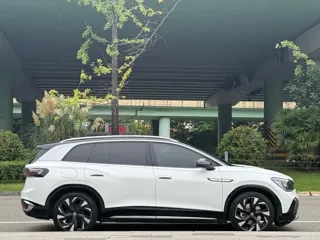 Volkswagen ID.6 CROZZ 2021 купить из Китая, цена 4 803 000 ₽ — Suifenhe Auto