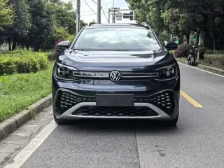Volkswagen ID.6 CROZZ 2022 купить из Китая, цена 4 372 000 ₽ — Suifenhe Auto