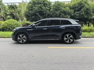 Volkswagen ID.6 CROZZ 2022 купить из Китая, цена 4 372 000 ₽ — Suifenhe Auto