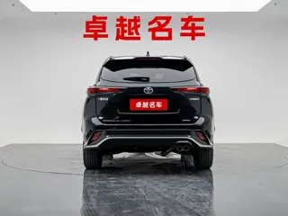 Toyota Crown Kluger 2024 купить из Китая, цена 7 228 000 ₽ — Suifenhe Auto