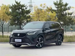 Toyota Crown Kluger 2024