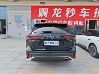 Toyota Crown Kluger 2025 купить из Китая, цена 7 305 000 ₽ — Suifenhe Auto