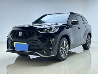 Toyota Crown Kluger 2024 купить из Китая, цена 6 802 000 ₽ — Suifenhe Auto