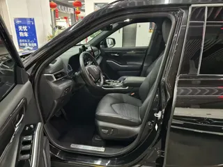 Toyota Crown Kluger 2024 купить из Китая, цена 7 174 000 ₽ — Suifenhe Auto