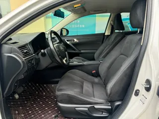 Lexus CT 2020 купить из Китая, цена 2 219 000 ₽ — Suifenhe Auto