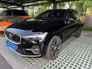 Volvo XC60 2025